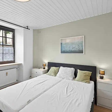 2 Bedroom Stunning Apartment In Malberg Malberg