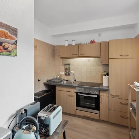 2 Bedroom Stunning Apartment In Malberg *