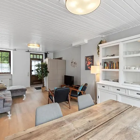 2 Bedroom Stunning Apartment In Malberg Malberg