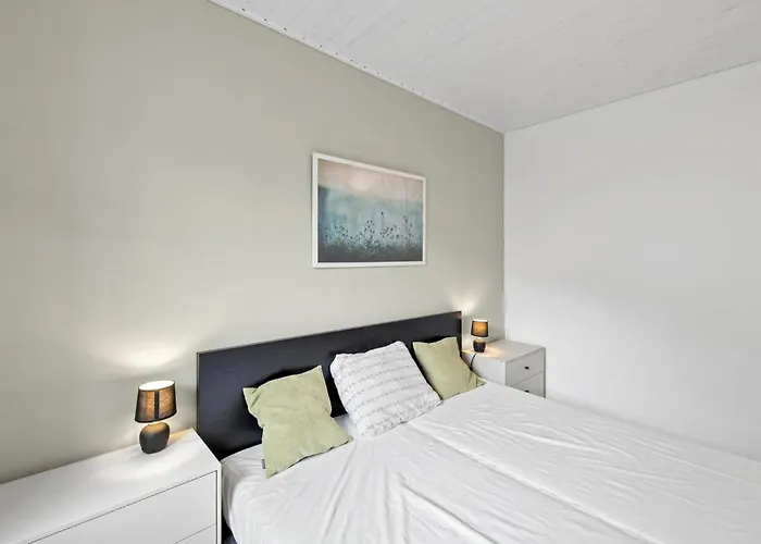 2 Bedroom Awesome In