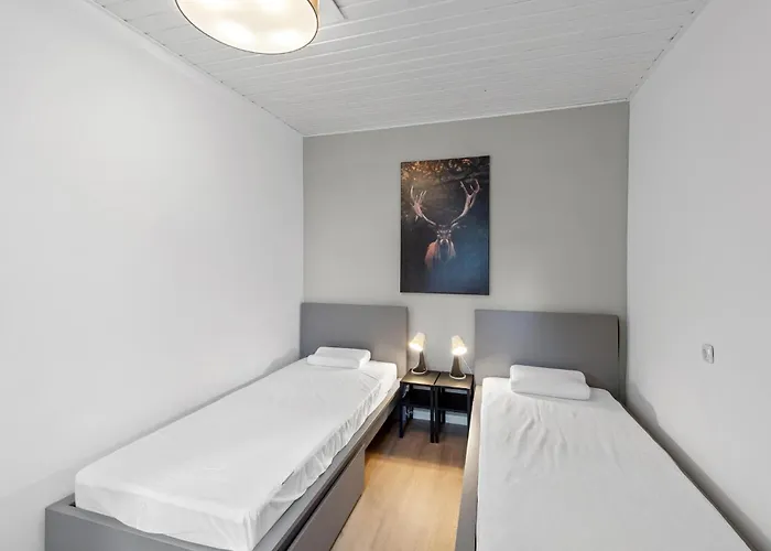 Apartamento 2 Bedroom Awesome In *