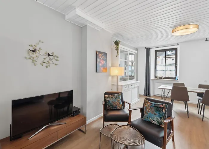 2 Bedroom Awesome In Apartamento